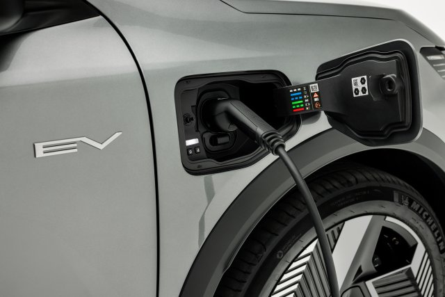 Eclipse Cross BEV